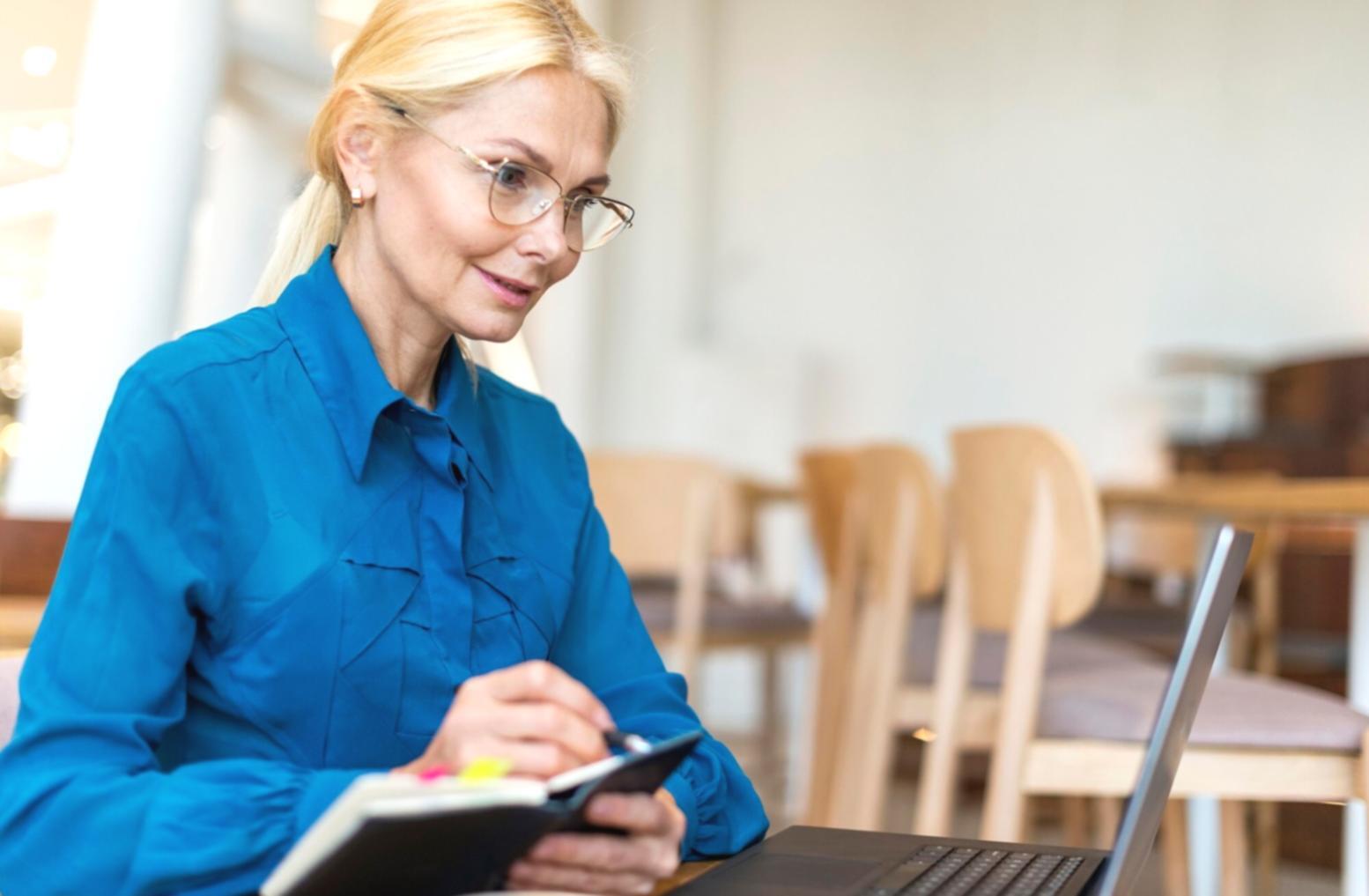 Sesión de trabajo colaborativo entre emprendedores
